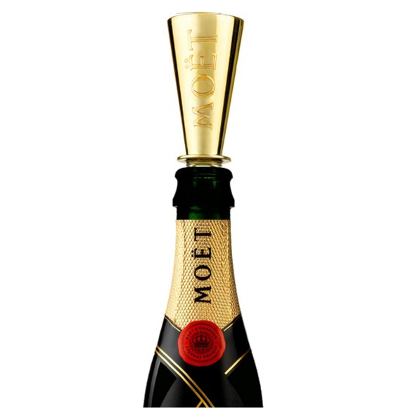 Moet Mini Champaign Bottle Sipper - Picture 2 of 5